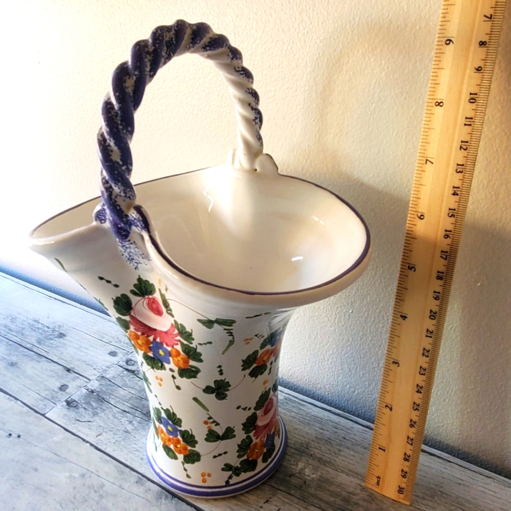 Castelli vase